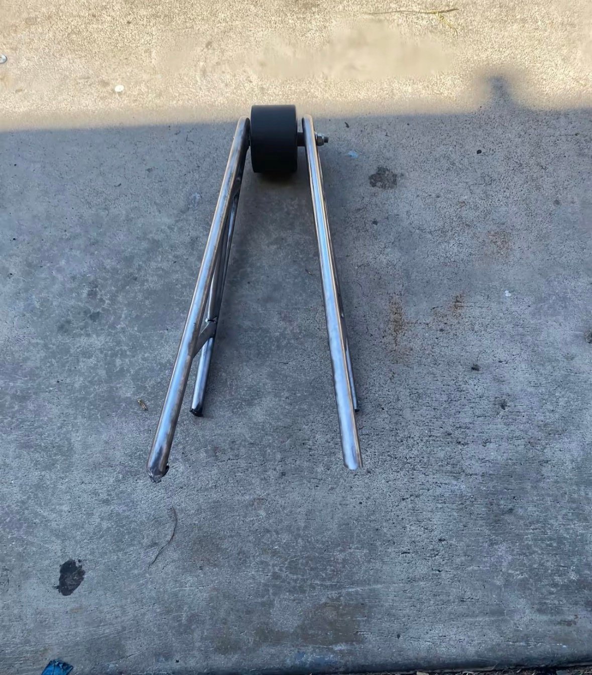 Volts Performance Wheelie Bar - Image 2